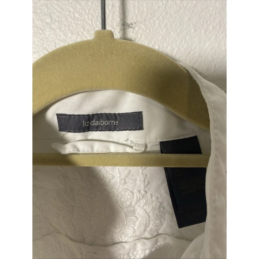 Liz‎ Claiborne White Large Zip Front Jacket Hiking, Vacation M1